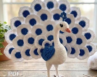 Weißer Pfau Häkelanleitung PDF | Elegantes Blau-Weiß-Amigurumi-Vogel-Tutorial | Intermediate Plüschtier Anleitung | Frühling Kinderzimmer Dekor