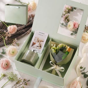 Muttertag & Hochzeit Eternal Rose Geschenkset: Premium Flammenloser Aromatherapie-Diffusor in ästhetischer Geschenkbox mit passender Tasche.
