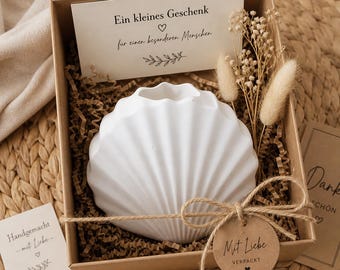 Kerzenhalter-Muschelform-Raysin-weiß-Scandic Style-handgegossen-minimalistisch-modern-Geschenk-Geburtstag-FRAU