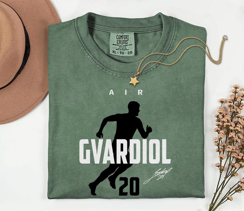 Croatia Football Star Tribute Design, Comfort Colors® Air Gvardiol 20 Graphic Tee, 2026 World Cup Soccer Fan Unisex T-Shirt imagem 9