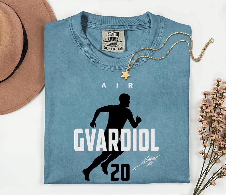 Comfort Colors® Air Gvardiol 20 Soccer Player Tribute Graphic Tee, Croatia Football Star Signature Design, 2026 World Cup Fan Unisex T-Shirt image 2