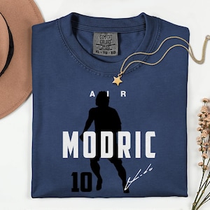 Comfort Colors® Air Modric #10 Soccer Player Tribute Graphic Tee, Croatia Football Star Signature Design, 2026 World Cup Fan Unisex T-Shirt image 10