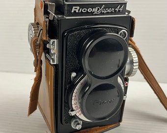 Vintage Ricoh Super 44 TLR Film Camera with 4x4 Riken Viewer 6cm 1:3.5 Lens – Made in Japan