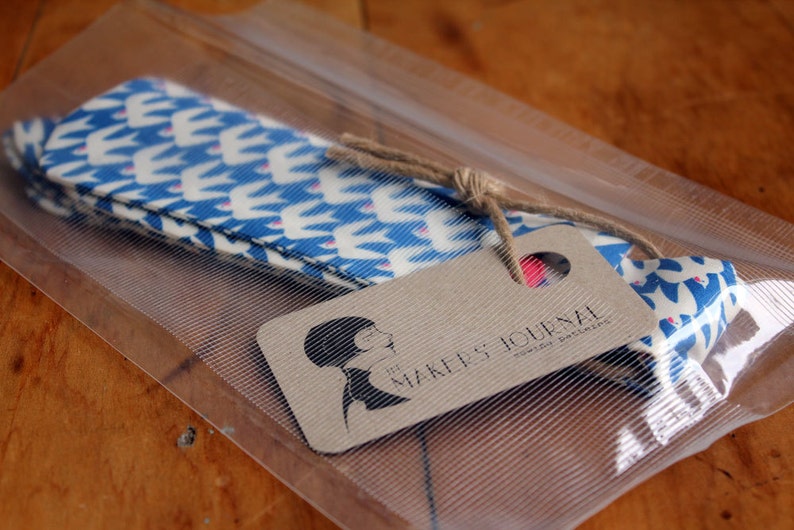 nautical style fabric COLLAR with contrast vintage button
