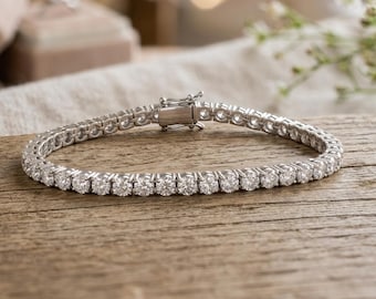 14K White Gold, 10.00 Carat Natural Diamond Tennis Bracelet: VS1 Clarity