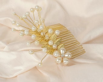 Pearl wedding hair piece, Gold hair comb, Pearl headpiece, Bridal hairpiece, Gold leaf haircomb, Beaded head piece Modern pearl wedding comb