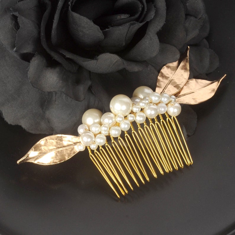 Pearl bridal hair comb, Wedding hair comb, Gold bridal headpiece, Leaf haircomb, Wedding hair piece, Pearl wedding comb, Pearl hairpiece image 5