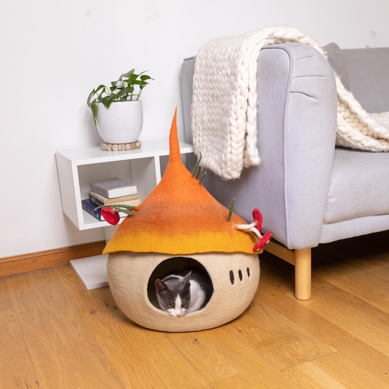 Handmade Mushroom Wool Felt Cat Cave | Modern Cat Furniture | Wool Cat Cocoon | Aesthetic Cat House | Eco-Friendly Cat Bed