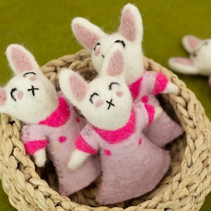 Handcrafted Pink Felt Easter Bunny Ornament for Easter Decorations | Easter Bunny Garland | Felt Easter Gifts | Easter Rabbits Felt
