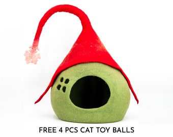 Gnome Cat Bed | Christmas Cat Bed | Holiday Cat Bed | Felt Cat Bed | Felted Cat Toys | Wool Cat Cave | Wool Kitten Bed | Felted Cat Cocoon