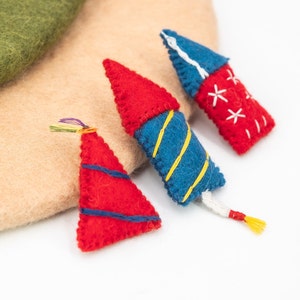 25 Pieces Stitch Felt Firecracker For Independence Day Celebration, Felt July 4th Firecracker For Decor : Fair Trade And Handmade