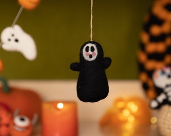 10 pieces 8cm Wool Felted Scream Black Ghost Face Ornament For Halloween Decor: Certified Fair Trade | 100%  Handmade and Wool