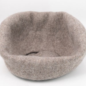 50cm Handmade Wool Cat Cocoon Bed / Cozy Cat Cave House image 3