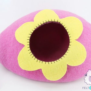 Pink and Yellow Flower Design Felt Cat Cave, Large Cat House, Wool Felt Handmade Cat Cocoon, Cute Pet Bed, Felt Cat Furniture