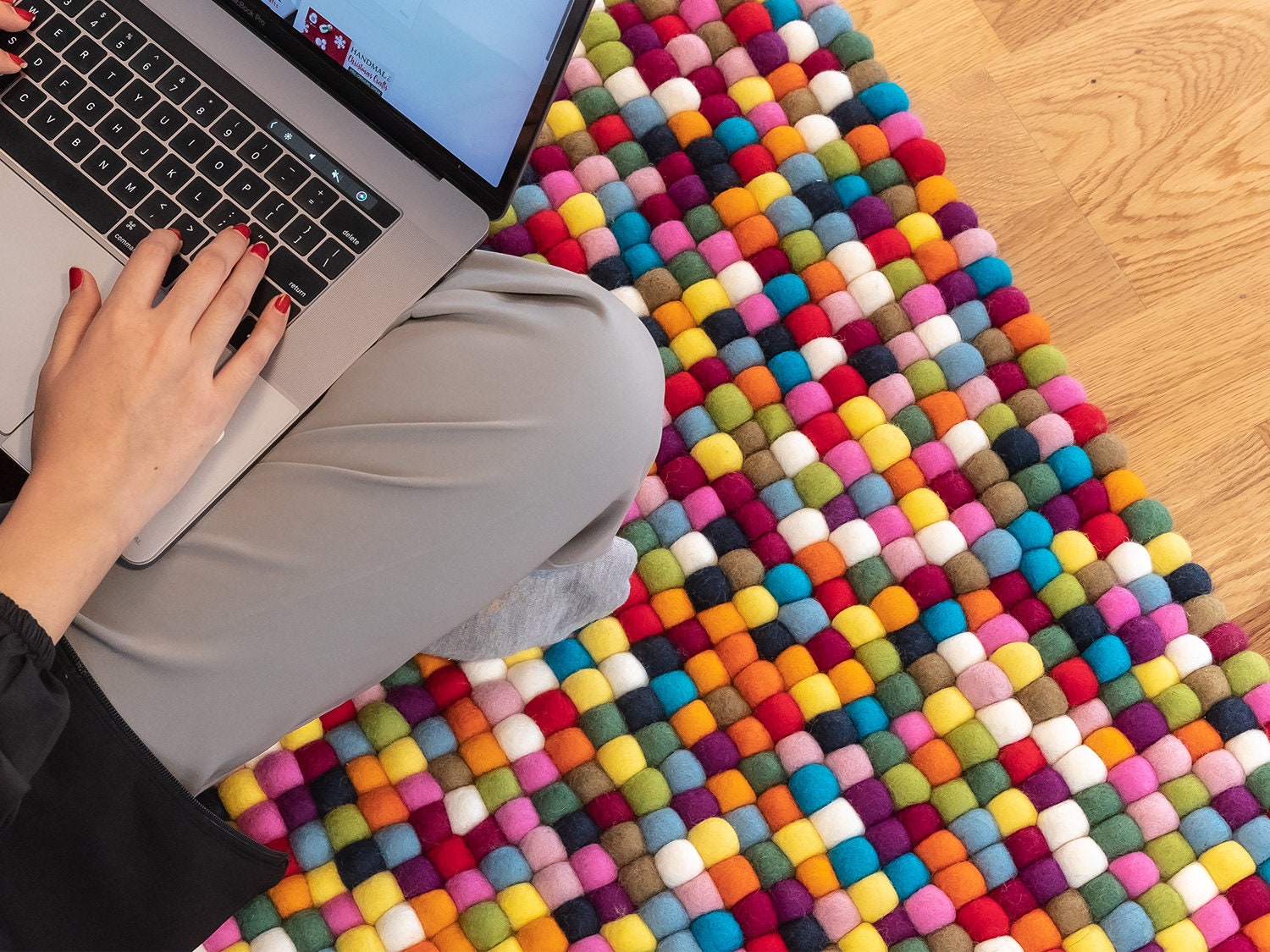Pom Rig Vibrant Wool Felt Ball Rug – Handmade Colorful Pom Pom Rug - Etsy