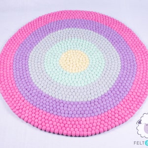 Five Colors Felt Ball Layer Design Rug | Round Area Rugs for Living Room, Bedroom & Kids Nursery | Eco-Friendly Cozy Foot Rugs