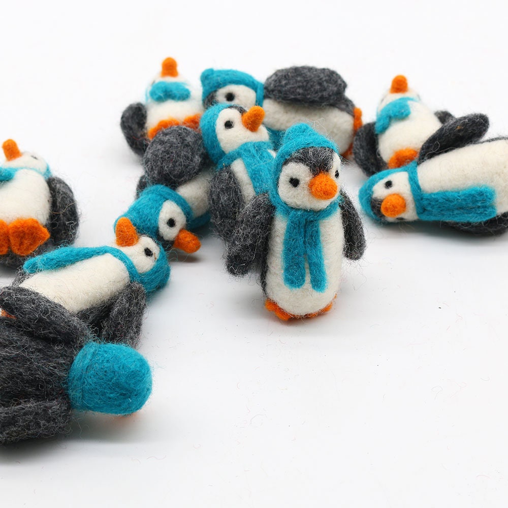 Pingüino de de de 8 cm con bufanda roja y - Etsy España