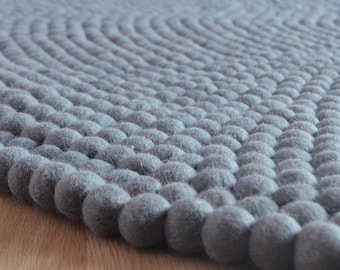 Round Grey Felt Ball Carpet, Wool Felt Ball Rug for Living and Bed Room, Handmade Wool Mats for Office & Home, Wool Pom Pom Rug
