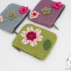 Bolsa feminina de feltro floral de 14x11 cm: comércio justo e feito à mão com ética