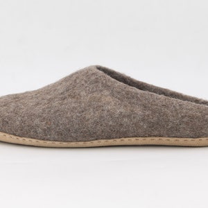 Felt Slippers Wool Slippers Natural Slip-On Slippers Barefoot Slippers Indoor Felt Shoes Felt Slide Shoes Felted Wool Slippers image 3