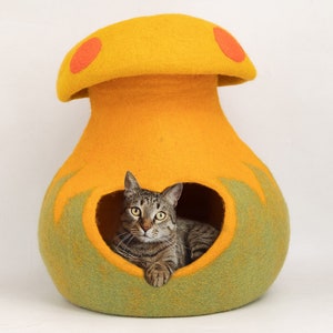 Wool Felt Mushroom Cat Cave Premium Cat Bed Kitty Bed Felt Cat House Fair Trade 100% Wool and Handmade Design 2