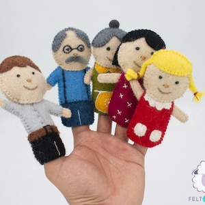 5 Members Felt Family Set Finger Puppet Toy | Handmade Pretend Play Felt Toys | Felt Toys for Kids | Finger Puppet Ornament