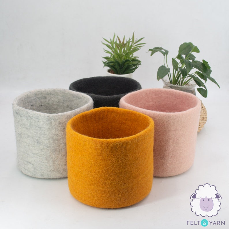 Handmade Wool Felt Solid Color Basket Wool Storage Basket, Mini Storage Bin Felt Sorting Bowls for Kids Waldorf Education Toy image 2