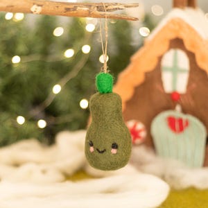 11cm Wool Felt Champagne Green Bottle With Face For Festive Room Decor Ornament: READY TO SHIP