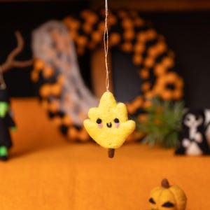 Wollfilz Gelb Ahornblatt Ornament | Handgemachte Herbstlaub-Girlande | Herbst Filz Blätter | Herbst Dekor Blätter