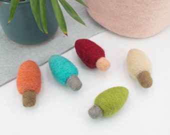 Felt Christmas Light Bulb Ornament for Christmas Tree Decor, Christmas Garlands | Size 6-7cm | Handmade and Free Shipping