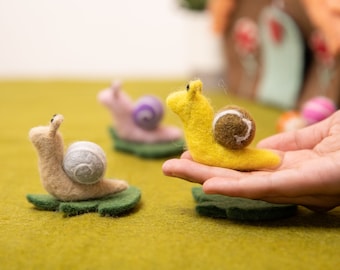 25pcs Bulk Needle Felted Wool Snail Best for Educational Toys or Garden Bug Decor