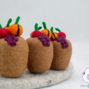 Wool Felt Thanksgiving Fruits Basket For Thanksgiving Table Decor | Felt Play Food | Pretend Play Fruits | Tree Decorations