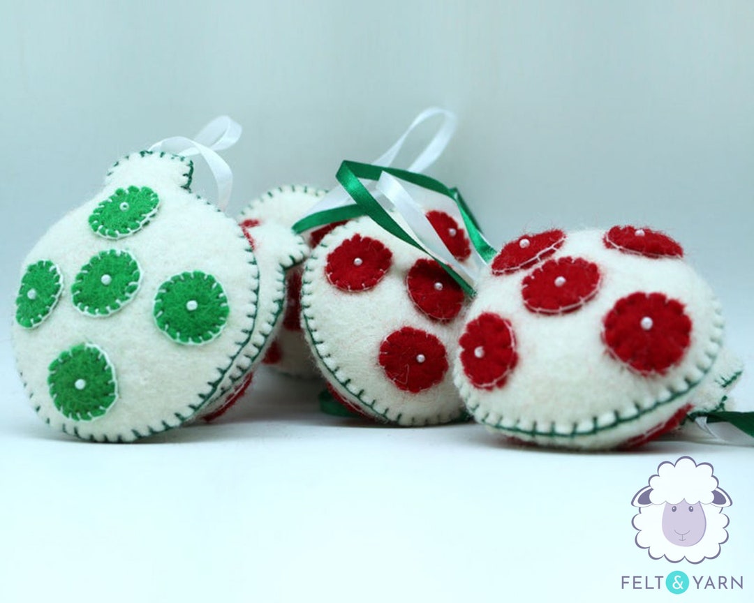 10cm Felt Red and Green Christmas Bulb With Hanging Loop Etsy