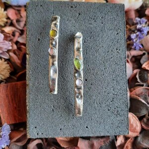 Long Drop Earrings 925 Sterling Silver, Handmade Hammered Dangle Earrings with Peridot and Amethyst, Oxidized Artisan Jewelry Gift image 2