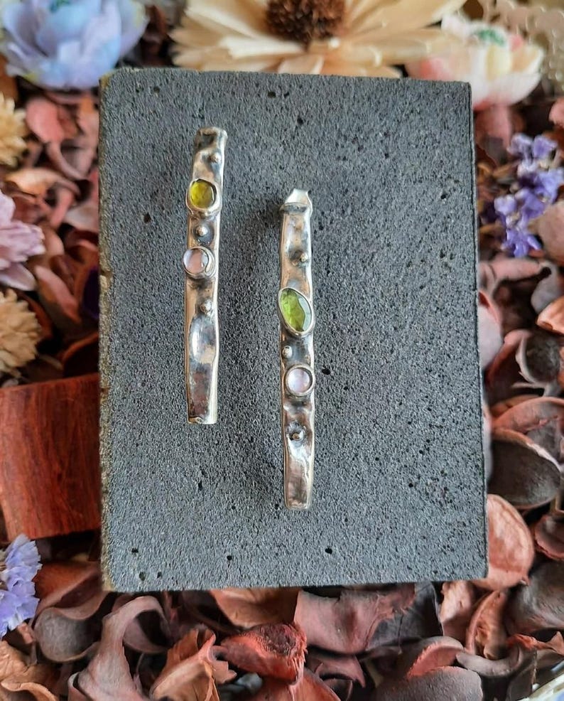 Long Drop Earrings 925 Sterling Silver, Handmade Hammered Dangle Earrings with Peridot and Amethyst, Oxidized Artisan Jewelry Gift image 2