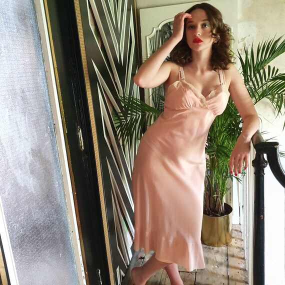 Beautiful Vintage 1940s Salmon Pink Silk Rayon Bia