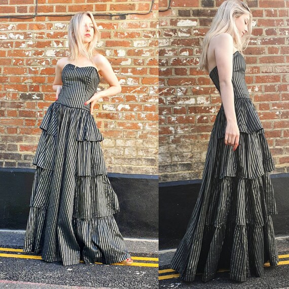 Stunning 1980s VTG Vintage Laura Ashley Striped S