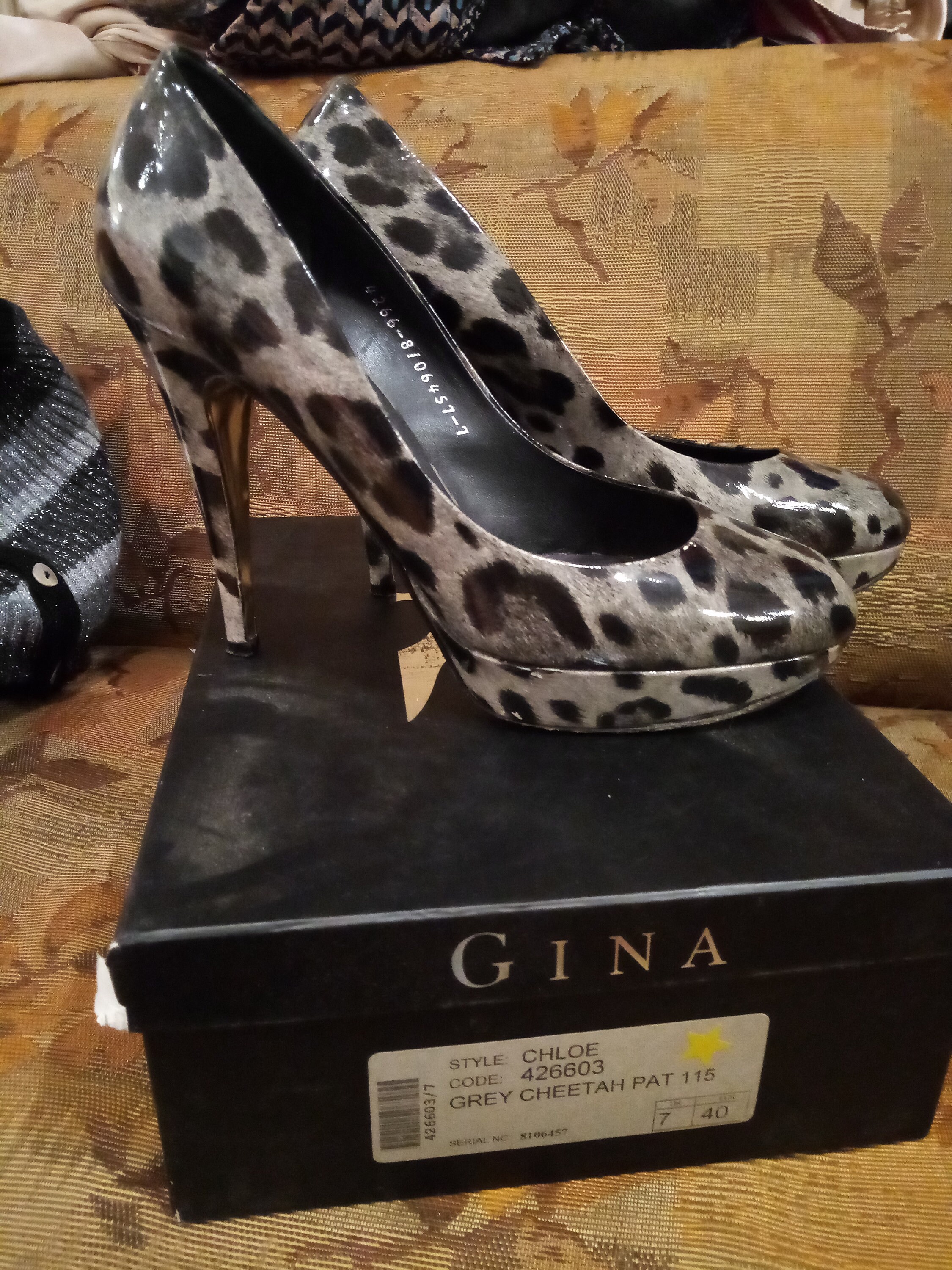 grey leopard print pumps