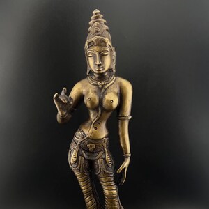 Antique Style Brass Goddess Parvati Statue | Vintage Brass Devi Idol on Lotus Base | Spiritual Hindu Deity Decor | Indian Art Figurine