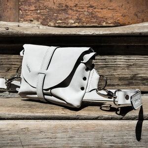 saddle bag with strap