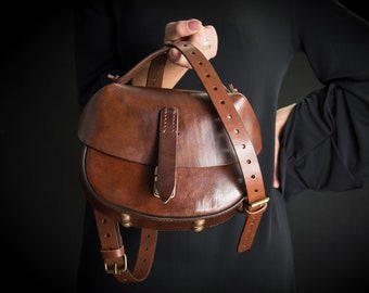 Sac à main Saddle en cuir tanné végétal, sac à main bandoulière original fait main, sac en cuir de luxe, fourre-tout en cuir végétal marron, sac personnalisé