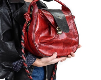 Einzigartige Rote Handgefertigte Umhängetasche mit Gewebten Griff Handgefertigtes Original Artisanal Design für Damen Geschenk Leder LadyBuQ Art Tote Handtasche