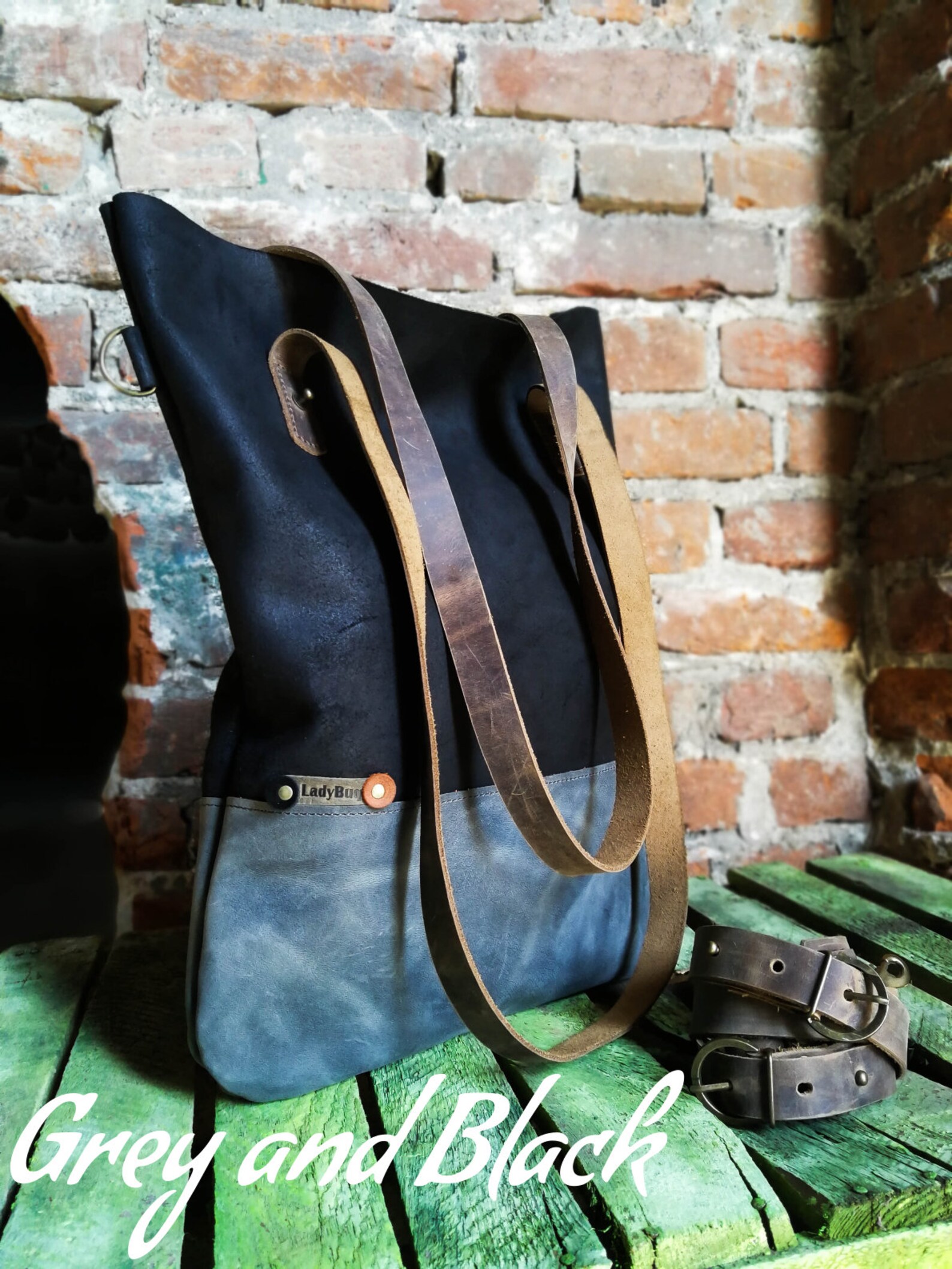 LARGE HOBO 27 TOTE IN CARAMEL BROWN CALFSKIN