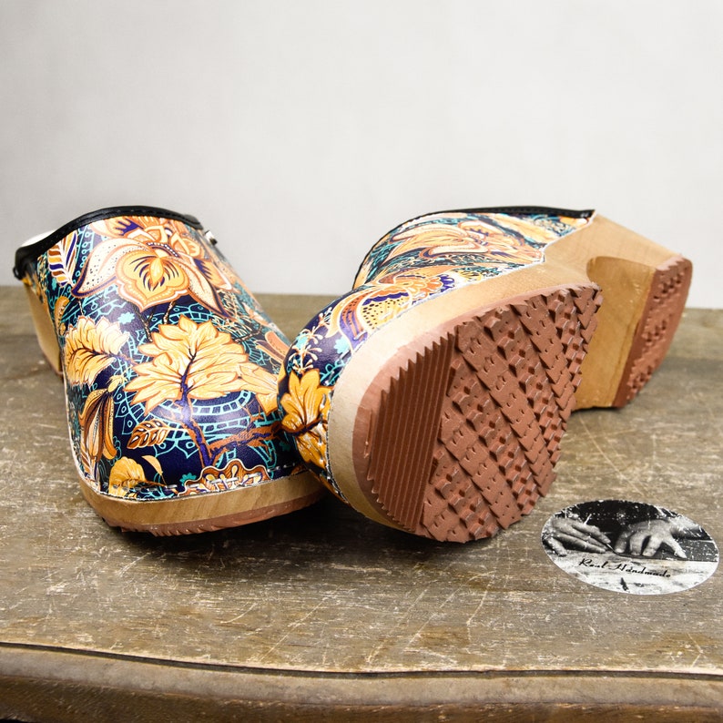 New women clogs handmade flower shoes wood wooden clogs leather sandals platform sandals gift high heel shoes platform wood gift image 3