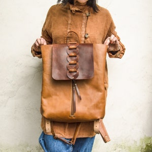 Camel designer natural the best quality leather backpack woman bag work bag fashion backpack gift for her ladybuq art leather rucksack 画像 4