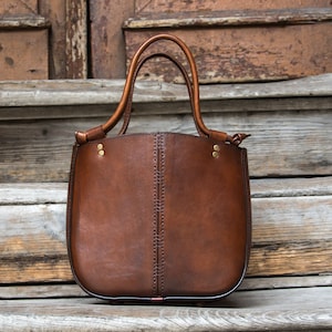 Sac à main en cuir tanné végétal fait main, sac bandoulière original cousu main, sac en cuir de luxe, fourre-tout en cuir végétal marron, sac personnalisé