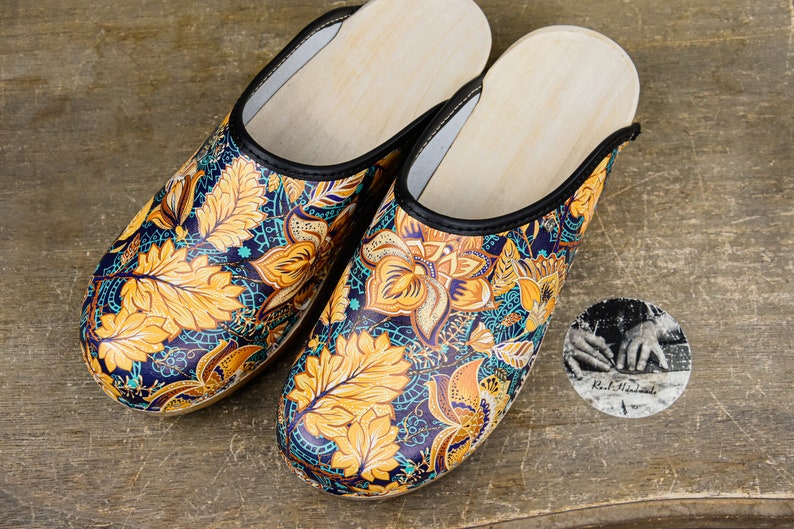 New women clogs handmade flower shoes wood wooden clogs leather sandals platform sandals gift high heel shoes platform wood gift image 5