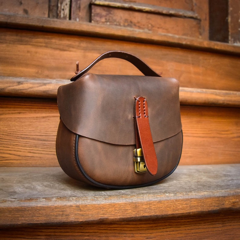 Saddle purse and backpack, orginal crossbody handmade handbag, leather bag, personalized bag, brown veg leather backpack, unique vintage bag image 2