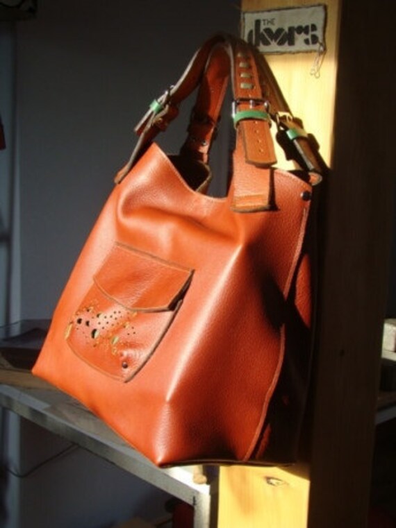 Items similar to LEATHER HANDBAG on Etsy