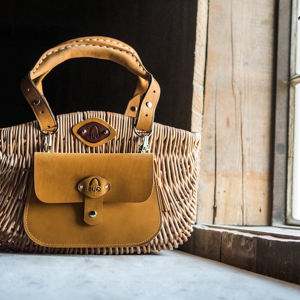 Natural Wicker Shopping Handbag  Picnic Wicker Basket, Handwoven Picnic Basket, Handmade Wicker and Leather Bag, Handmade by LadybuqArt